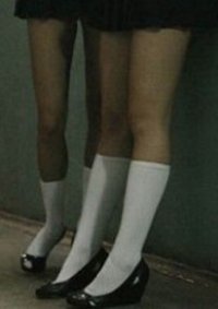 Создать мем Ноги 3
