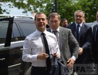 Создать мем Держись там