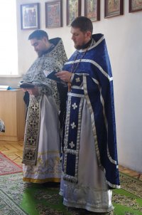 Создать мем Храм 2017