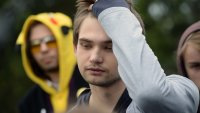 Создать мем Сокол