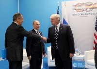 Создать мем Трамп привет Путин 02 08 2017