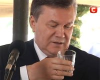 Создать мем ВИКТОР ЯНУК0ВИЧ