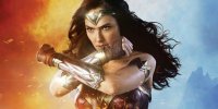 Создать мем Wonder-Woman