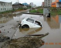 Создать мем Нива в луже