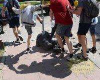 Создать мем Wild coguts democratic people