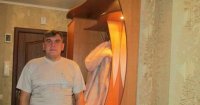 Создать мем Я в коридоре
