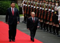 Создать мем Карлик