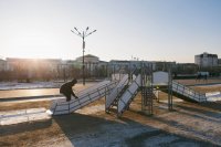 Создать мем Новогодняя горка на площади Читы