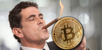 Создать мем Прикуривает биткоином