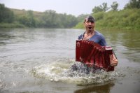 Создать мем Игорь как его там