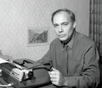 Создать мем Владимир Жеральд Дмитрий Дюбуа-Перде Нибуайе