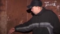 Леха прилип