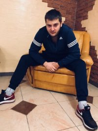 Женя Бондарь