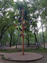 Создать мем Многоквартирный скворечник