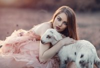 Создать мем Девушка с козликом