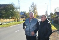 Создать мем Когда приехал к другу в деревню