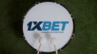 Создать мем 1 икс беееет