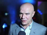 Создать мем Чё за