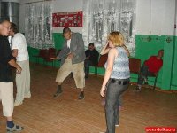 Создать мем Q
