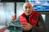 Создать мем Сергей Дружко чему-то удивлён
