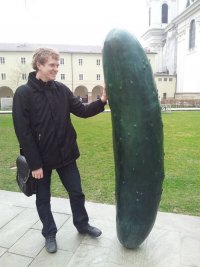 Создать мем Гиганский огурчик