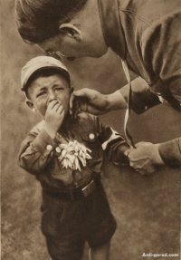 Создать мем Гитлер и пацан