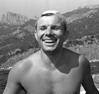 Создать мем Гагарин