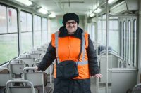 Создать мем Кондукторша