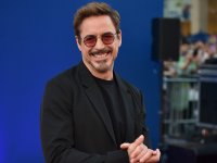 Создать мем Роберт Дауни младший
