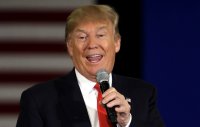 Создать мем Трамп поет