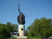 Создать мем Памятник илье муромцу