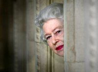 Создать мем QUEEN