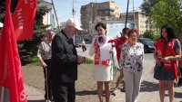 Создать мем Жарков Петр Степанович ряженное чмо