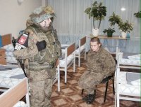Создать мем Армия дедовщина