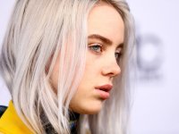 Создать мем Billie eilish