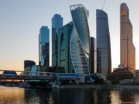 Создать мем Москва сити
