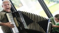 Создать мем 444