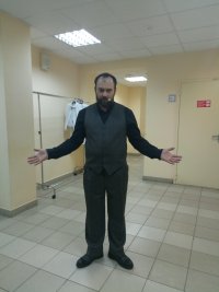 Создать мем Костюм