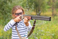 Создать мем О груди