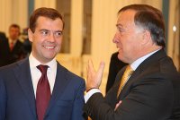 Создать мем Медведев и Адвокат