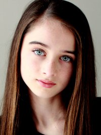 Создать мем Raffey Cassidy
