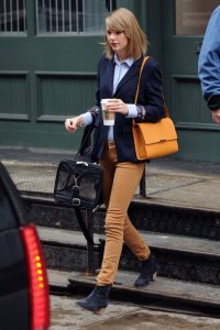 Создать мем Taylor Swift