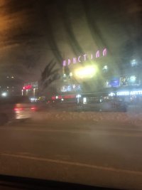 Создать мем Улица сошла с ума