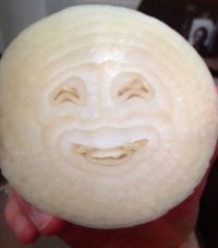 Создать мем Улыбчивое лицо