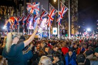 Создать мем British People