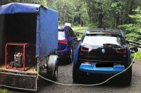 Создать мем Убежденный веган ночью втихаря жрет колбасу