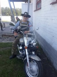 Создать мем КИБЕРШЛЮХА