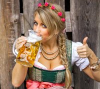 Создать мем Я из Германии прибыть вас пивком напоить