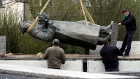 Создать мем Кнеснос