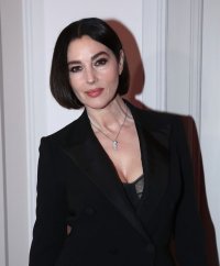 Создать мем Monica